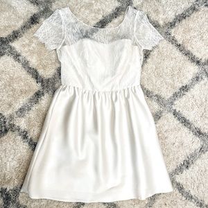 ENCORE by Watters Women’s Modern Ivory Short & Chic Lace Wedding Dress 14